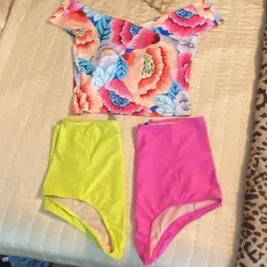 Kortni Jeans swim top size M.